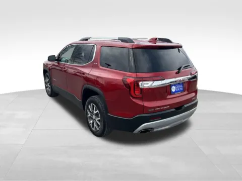 More photos of 2021 GMC Acadia SLE at Gregg Young Chevrolet of Omaha, NE