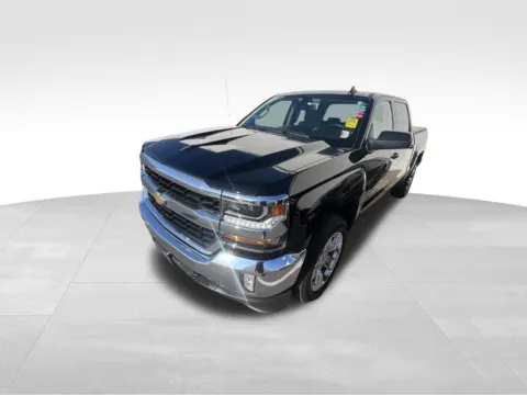 More photos of 2018 Chevrolet Silverado 1500 LT at Gregg Young Chevrolet of Omaha, NE