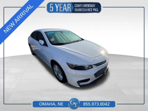 White 2018 Chevrolet Malibu LT for sale in Omaha, NE