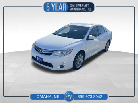 White 2013 Toyota Camry XLE for sale in Omaha, NE