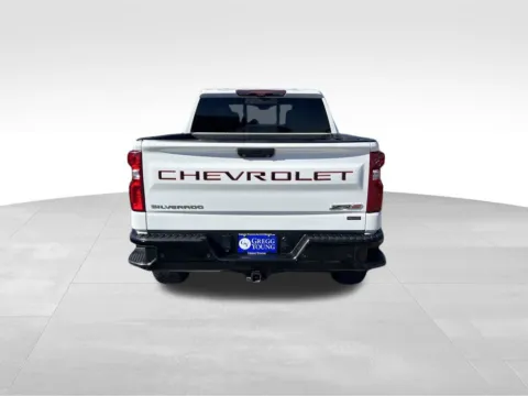 More photos of 2023 Chevrolet Silverado 1500 ZR2 at Gregg Young Chevrolet of Omaha, NE