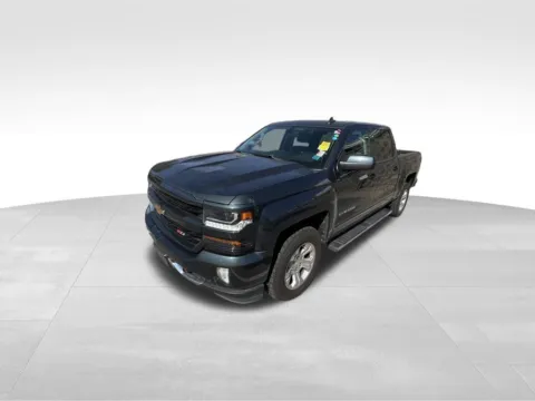 More photos of 2017 Chevrolet Silverado 1500 LT at Gregg Young Chevrolet of Omaha, NE