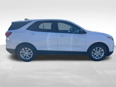 More photos of 2020 Chevrolet Equinox LS at Gregg Young Chevrolet of Omaha, NE