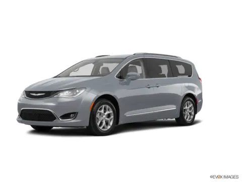 Photos of 2017 Chrysler Pacifica Touring L for sale in Omaha, NE at Gregg Young Chevrolet of Omaha