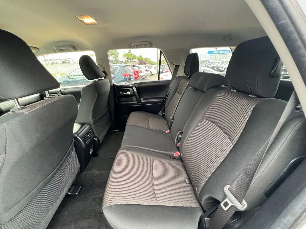 2024 Toyota 4Runner TRD Off-Road photo 4