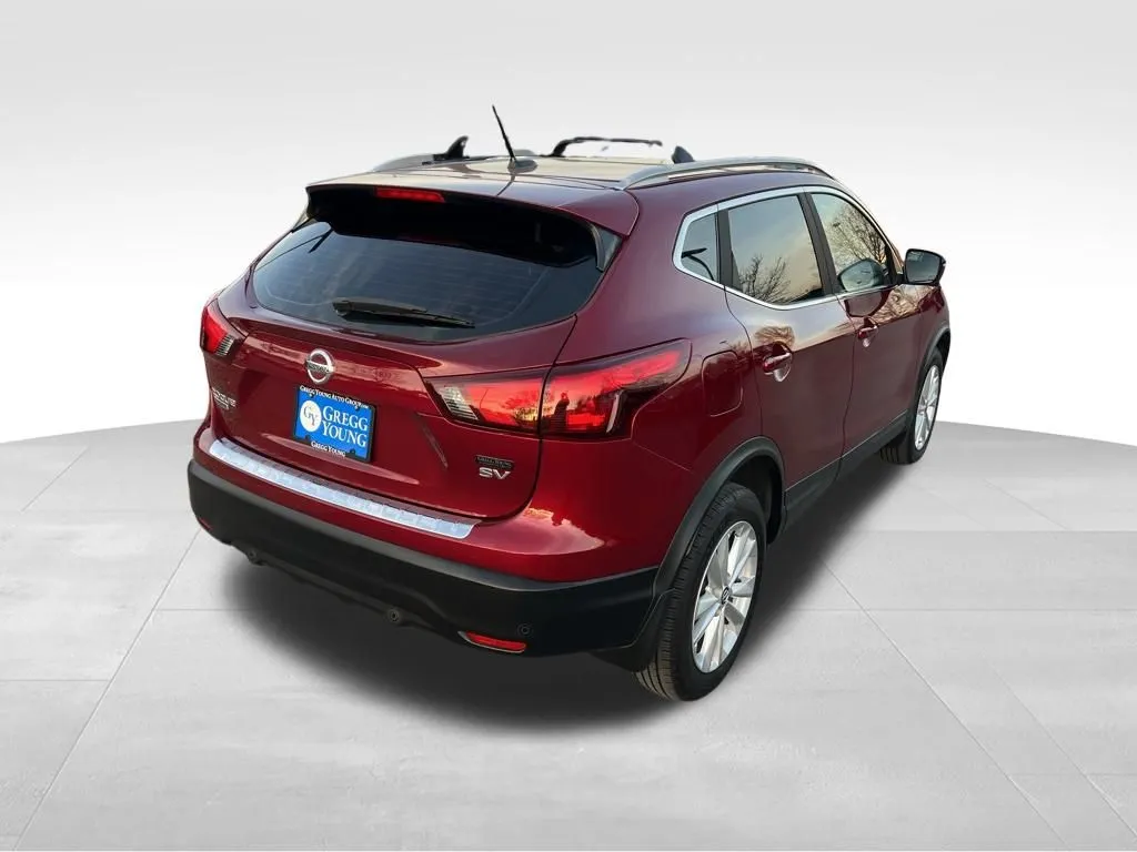 2019 Nissan Rogue Sport SV photo 3
