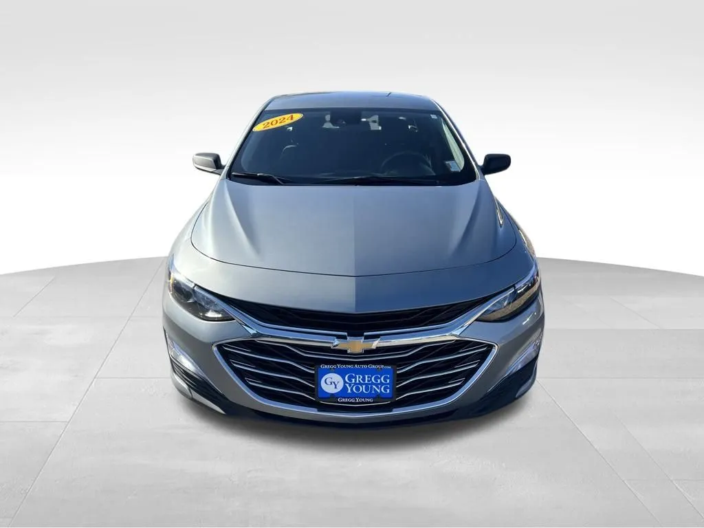 2024 Chevrolet Malibu LS photo 4