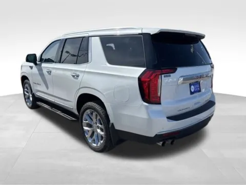More photos of 2022 GMC Yukon Denali at Gregg Young Atlantic, IA