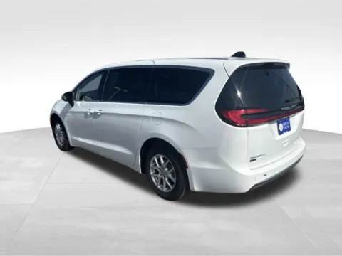 More photos of 2023 Chrysler Pacifica Touring L at Gregg Young Chevrolet GMC Atlantic, IA
