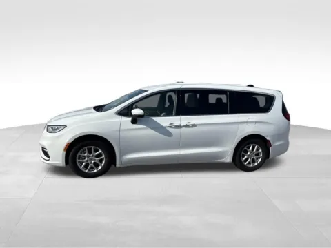 Another view of 2023 Chrysler Pacifica Touring L for sale in Atlantic, IA at Gregg Young Chevrolet GMC Atlantic