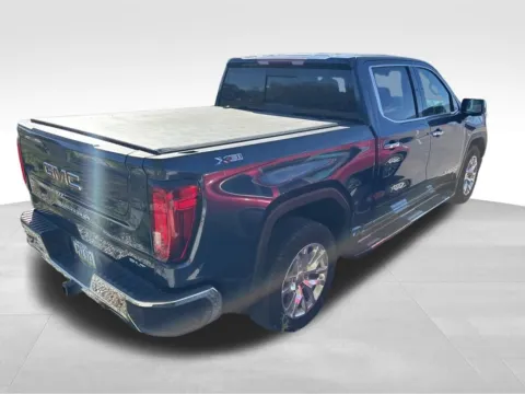 More photos of 2020 GMC Sierra 1500 SLT at Gregg Young Atlantic, IA