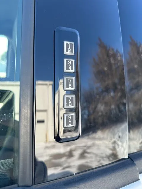 2022 Ford F-150 XLT photo 4