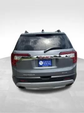 More photos of 2022 GMC Acadia SLT at Gregg Young Buick GMC Indianola, IA