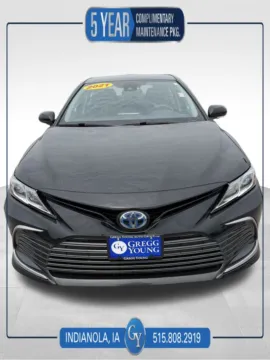 Black 2021 Toyota Camry Hybrid LE for sale in Indianola, IA