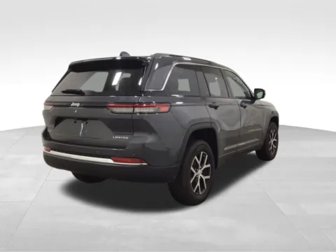 More photos of 2025 Jeep Grand Cherokee Limited at Gregg Young Buick GMC Indianola, IA
