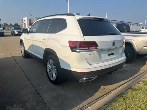 Another view of 2023 Volkswagen Atlas 3.6L V6 SE w/Technology for sale in Indianola, IA at Gregg Young Buick GMC Indianola