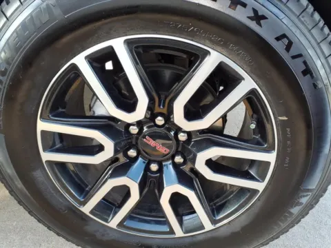 More photos of 2022 GMC Sierra 1500 AT4 at Gregg Young Chevrolet GMC of Columbus, NE