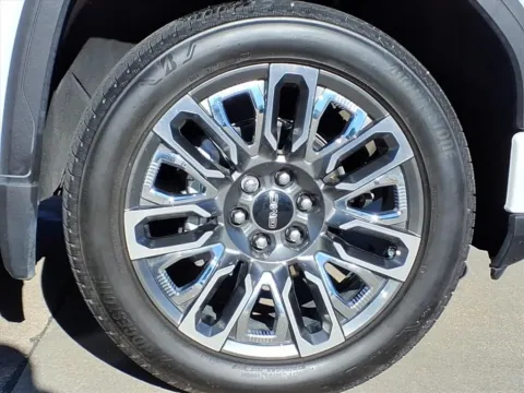 More photos of 2025 GMC Sierra 1500 Denali Ultimate at Gregg Young Chevrolet GMC of Columbus, NE