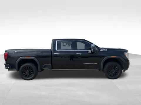 More photos of 2023 GMC Sierra 2500HD Denali at Gregg Young Chevrolet GMC of Columbus, NE