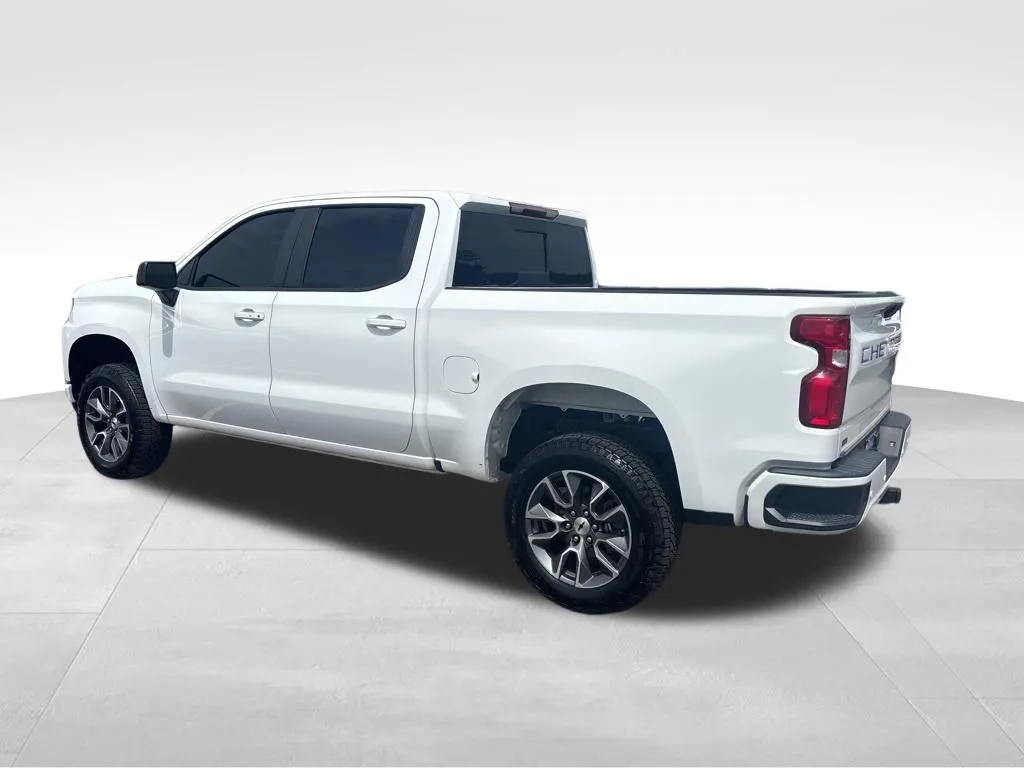 2020 Chevrolet Silverado 1500 RST photo 2