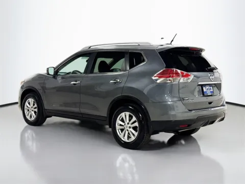 More photos of 2015 Nissan Rogue SV at CarLink Morristown, NJ