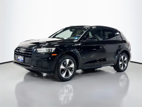 Another view of 2020 Audi Q5 Premium for sale in Morristown, NJ at CarLink Morristown