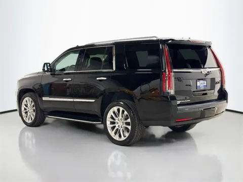 More photos of 2020 Cadillac Escalade Luxury at CarLink Morristown, NJ