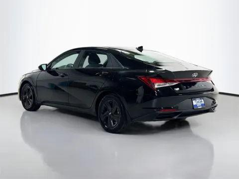 More photos of 2022 Hyundai Elantra SEL at CarLink Morristown, NJ