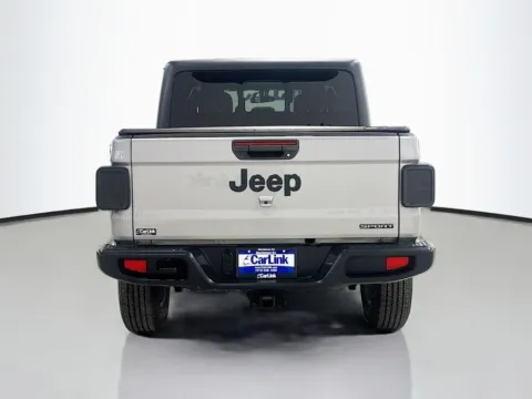 More photos of 2020 Jeep Gladiator Sport at CarLink Morristown, NJ