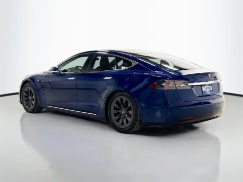 More photos of 2020 Tesla Model S Long Range at CarLink Morristown, NJ