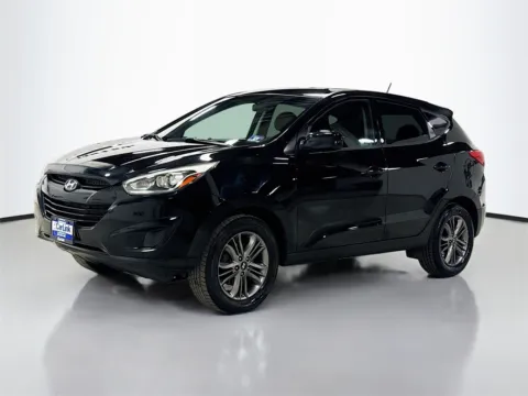 Another view of 2014 Hyundai Tucson GLS for sale in Morristown, NJ at CarLink Morristown