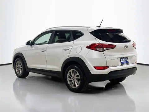 More photos of 2016 Hyundai Tucson SE at CarLink Morristown, NJ
