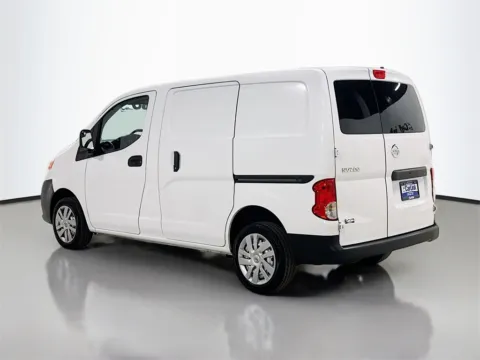 More photos of 2016 Nissan NV200 S at CarLink Morristown, NJ