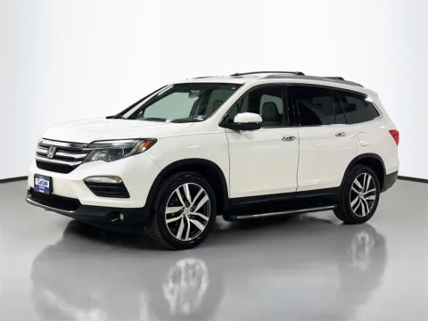 Another view of 2016 Honda Pilot Touring for sale in Morristown, NJ at CarLink Morristown