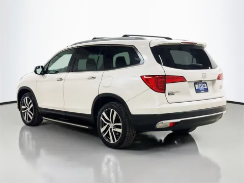 More photos of 2016 Honda Pilot Touring at CarLink Morristown, NJ
