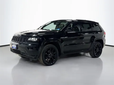 Another view of 2020 Jeep Grand Cherokee Altitude for sale in Morristown, NJ at CarLink Morristown