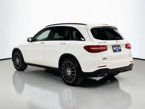 More photos of 2016 Mercedes-Benz GLC 300 at CarLink Morristown, NJ