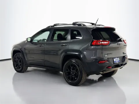 More photos of 2015 Jeep Cherokee Trailhawk at CarLink Morristown, NJ