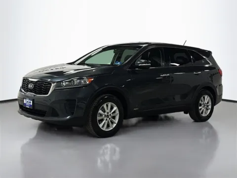 Another view of 2019 Kia Sorento LX for sale in Morristown, NJ at CarLink Morristown