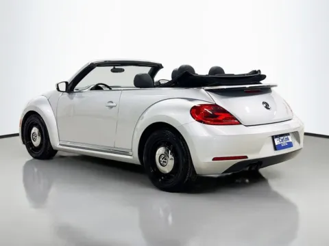 More photos of 2015 Volkswagen Beetle 1.8T at CarLink Morristown, NJ