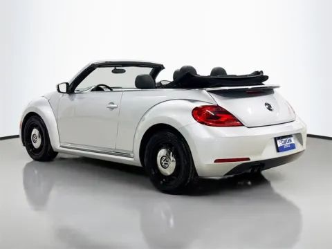 More photos of 2015 Volkswagen Beetle 1.8T at CarLink Morristown, NJ