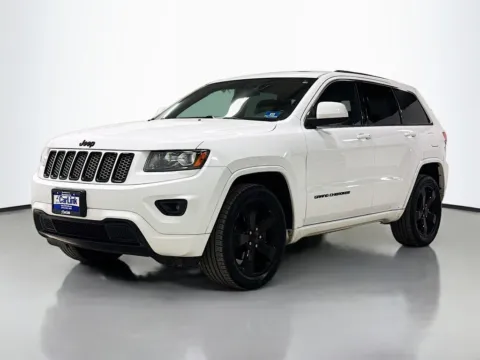 Another view of 2015 Jeep Grand Cherokee Altitude for sale in Morristown, NJ at CarLink Morristown