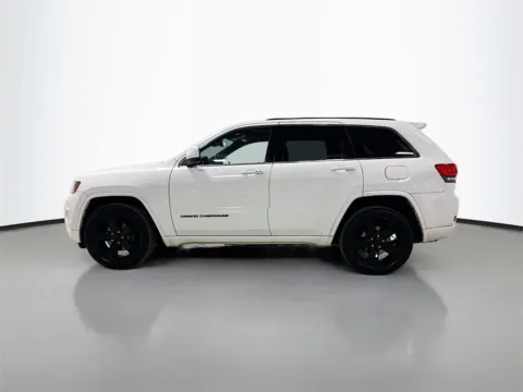 More photos of 2015 Jeep Grand Cherokee Altitude at CarLink Morristown, NJ