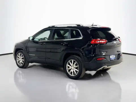 More photos of 2018 Jeep Cherokee Limited at CarLink Morristown, NJ