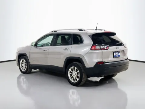 More photos of 2019 Jeep Cherokee Latitude at CarLink Morristown, NJ