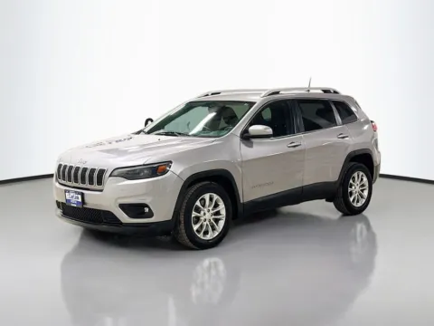 Another view of 2019 Jeep Cherokee Latitude for sale in Morristown, NJ at CarLink Morristown