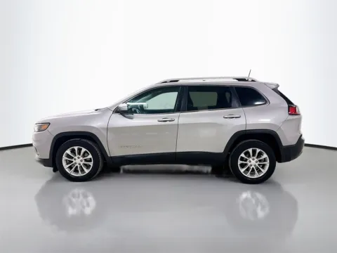 More photos of 2019 Jeep Cherokee Latitude at CarLink Morristown, NJ