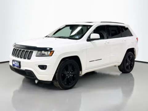 Another view of 2015 Jeep Grand Cherokee Altitude for sale in Morristown, NJ at CarLink Morristown