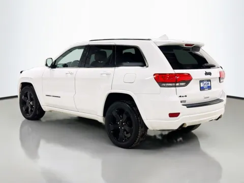 More photos of 2015 Jeep Grand Cherokee Altitude at CarLink Morristown, NJ