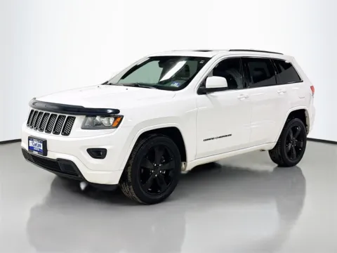 Another view of 2015 Jeep Grand Cherokee Altitude for sale in Morristown, NJ at CarLink Morristown